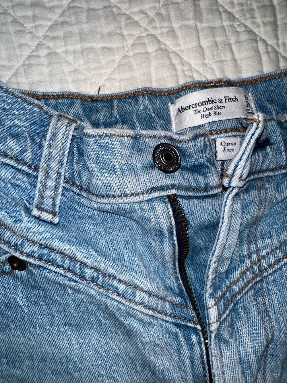 Abercrombie & Fitch Light Wash High-Rise Women’s Jeans